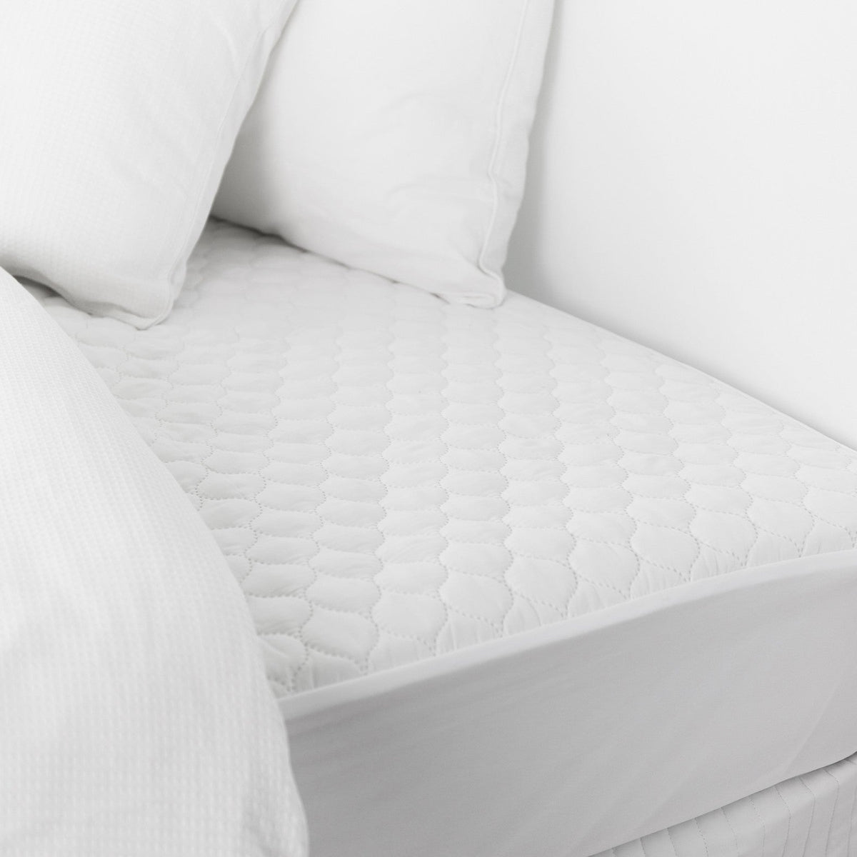 Tontine Comfortech Anti-Stain Waterproof Mattress Protector – view 2