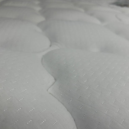 Close-up of the Hamilton mattress quilted cover